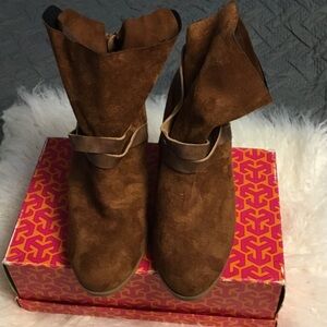 New Directions Brown Suede Like Ankle Boots